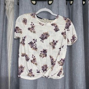 Cream/white floral t shirt
